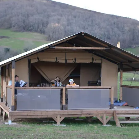 Borda Lodge *